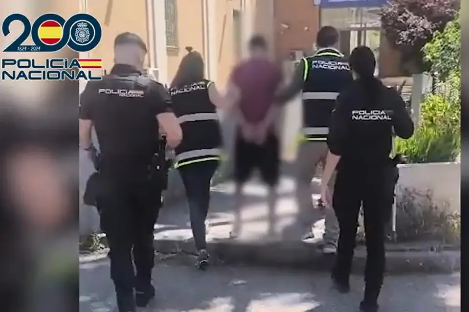 Arrestado un individuo por agredir verbalmente a una viajera de confesión judía en el Metro de Madrid