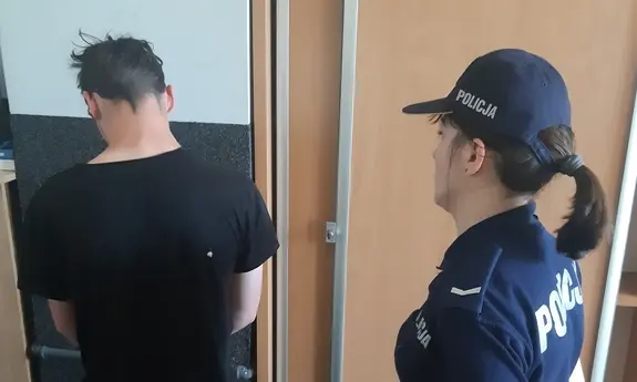 17-latek aresztowany za oszustwo "na policjanta" – skradzione 50 tys. zł odzyskane