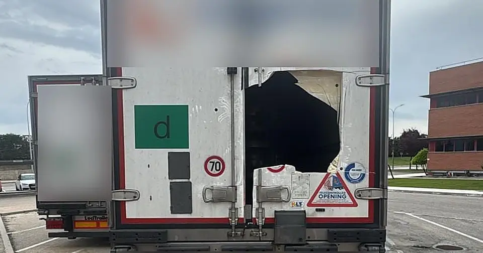 Desarticulada en España una organización que robaba mercancía a camiones circulando a velocidad