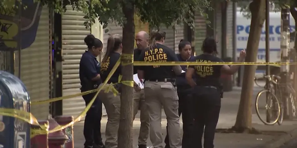 New York detective shot in the back during early-morning confrontation, teen arrested