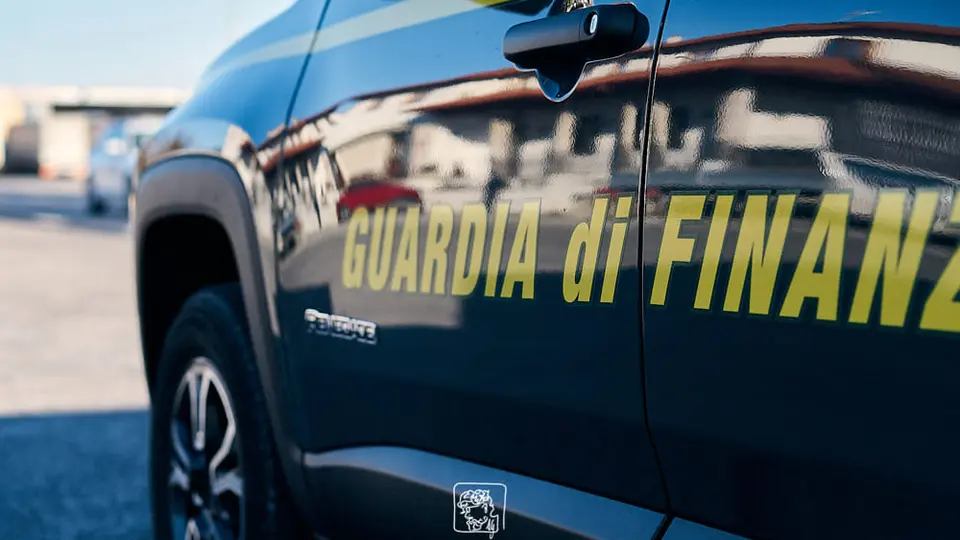Operazione "King George": 16 arresti e 98 kg di droga, rete smantellata dalla GdF di Trieste