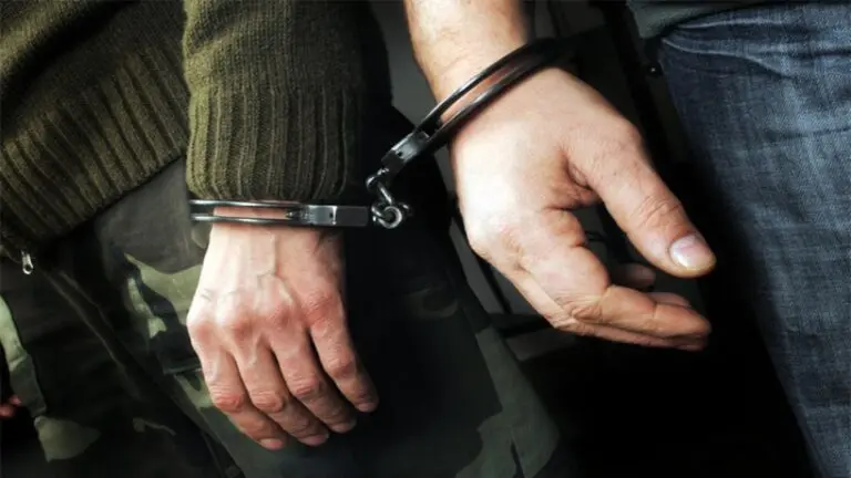 Two arrests in Preveza for backpack theft and €1,000 withdrawal using bank cards
