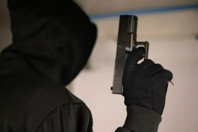 Armed attack on jewellery shop in Larnaca – 73-year-old owner injured