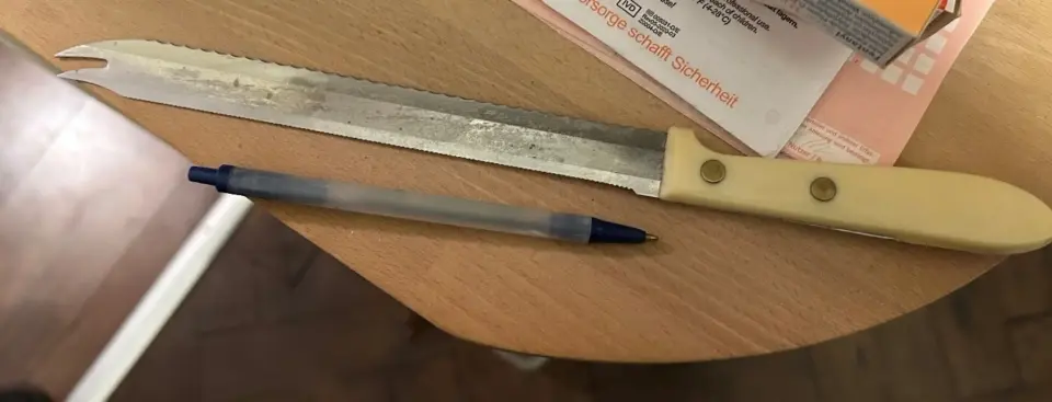 Man threatens Vienna police with knife in Ottakring and is subdued with pepper spray