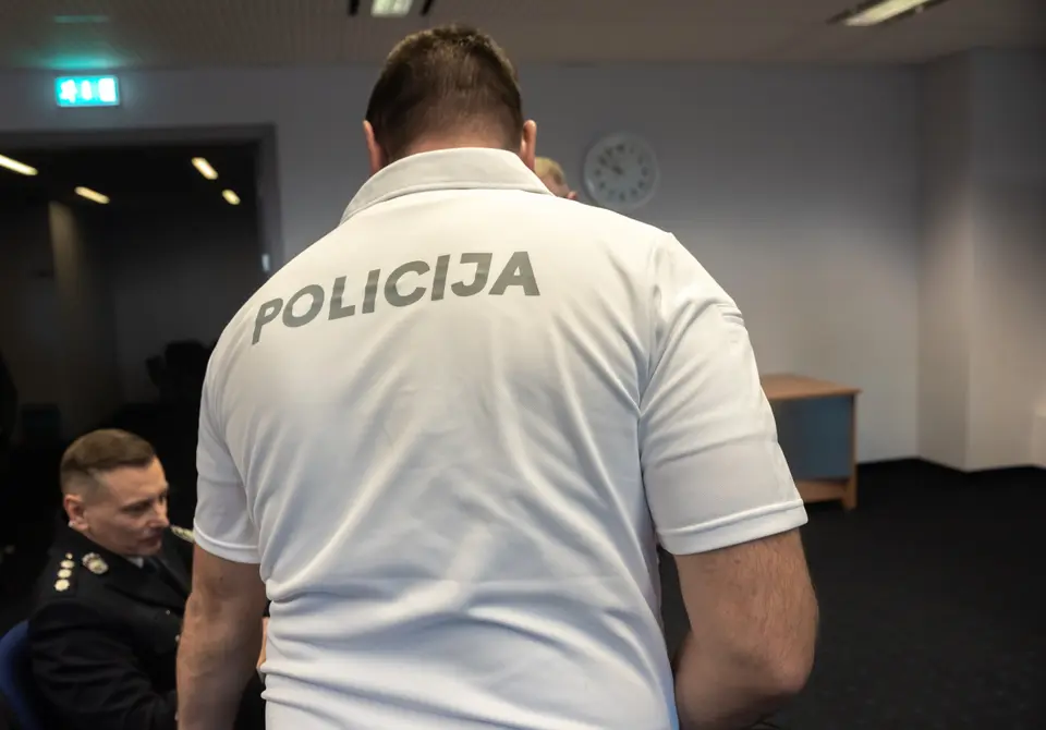 Shop in Riga city centre burgled overnight – police seek perpetrators