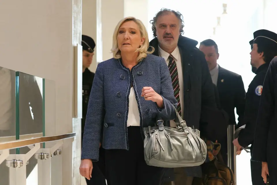 La cour d'appel de Paris rend son verdict mardi sur l'affaire d'emplois fictifs de Marine Le Pen