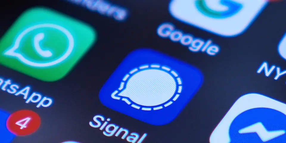 Ung man misstänkt för att ha rekryterat mördare via krypterad app