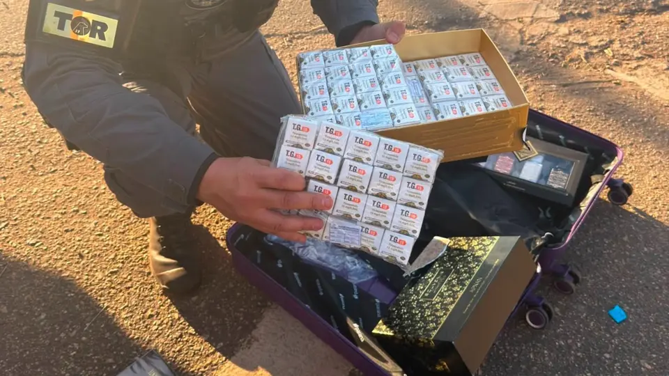 Bus passenger detained transporting irregular medications on São Paulo highway