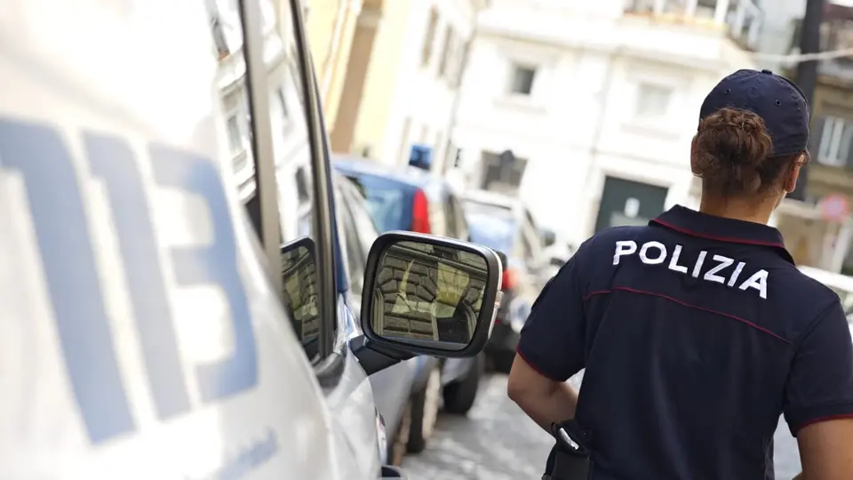 Nove arresti per spaccio a Tor Bella Monaca: smantellata rete di pusher