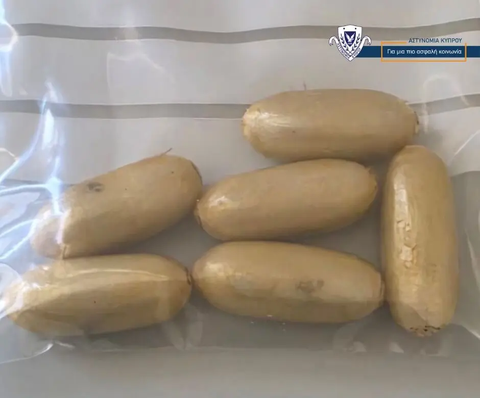 Arrest at Larnaca Airport: 28-year-old carried cocaine inside his body