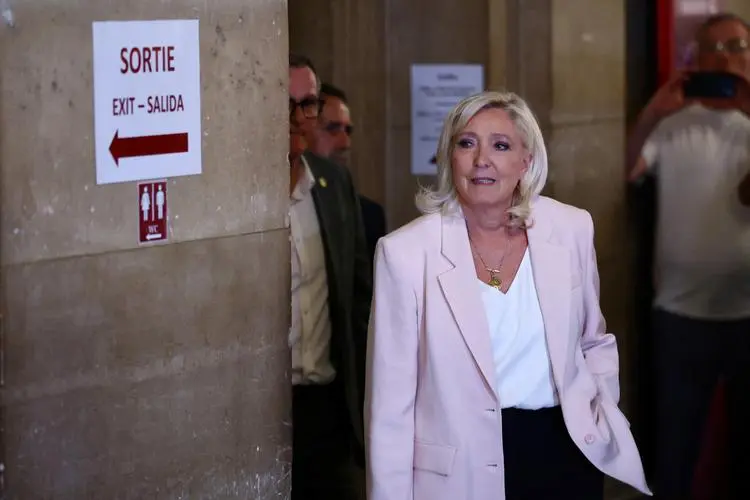 La cour d'appel de Paris réduit l'inéligibilité de Marine Le Pen à 15 mois