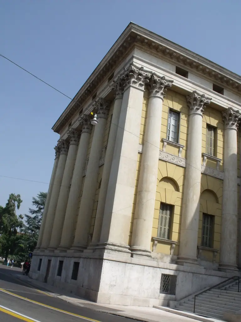 Due arresti in Italia per presunta spionaggio a favore della Russia