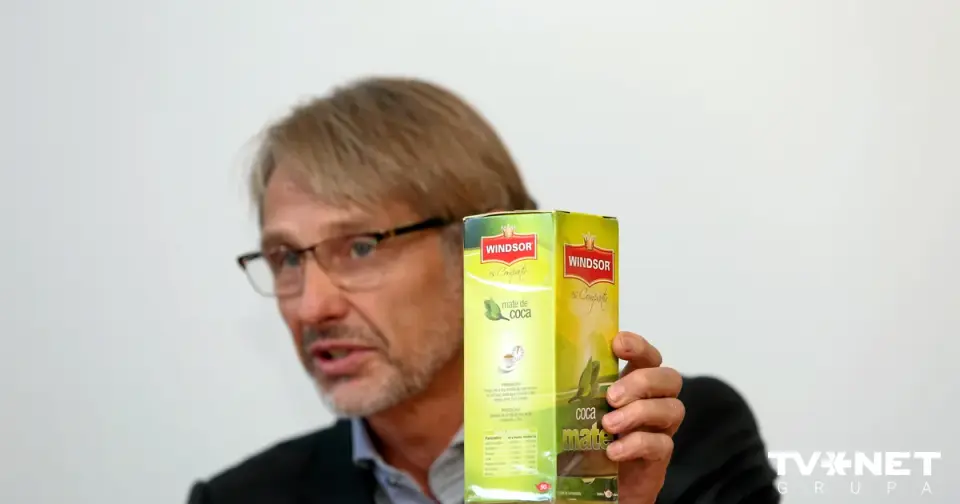 Supreme Court rules on tree leaf tea case against Rolands Prīverts