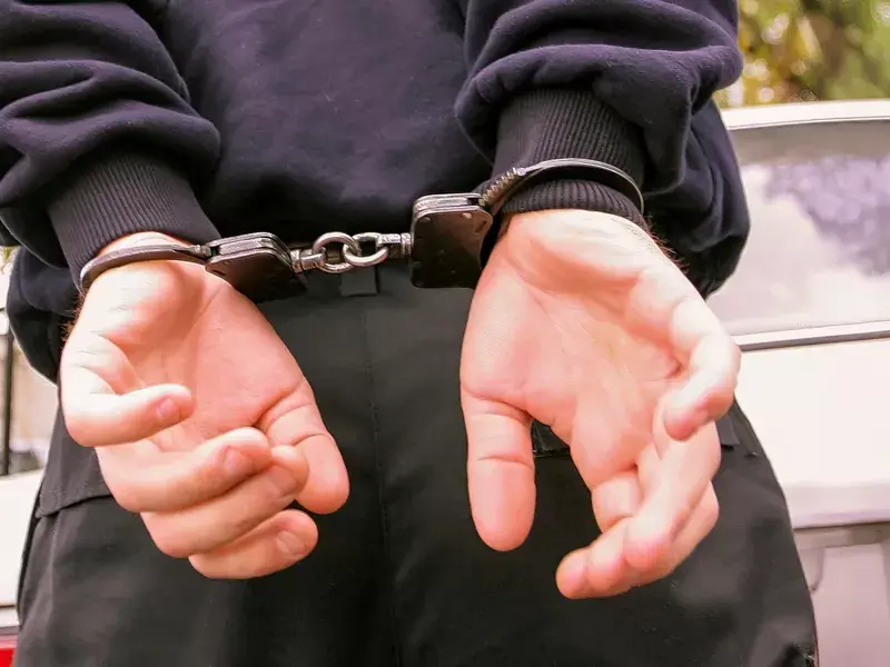 Arrest of 24-year-old for arson with supporter motive – drugs and motorcycle found
