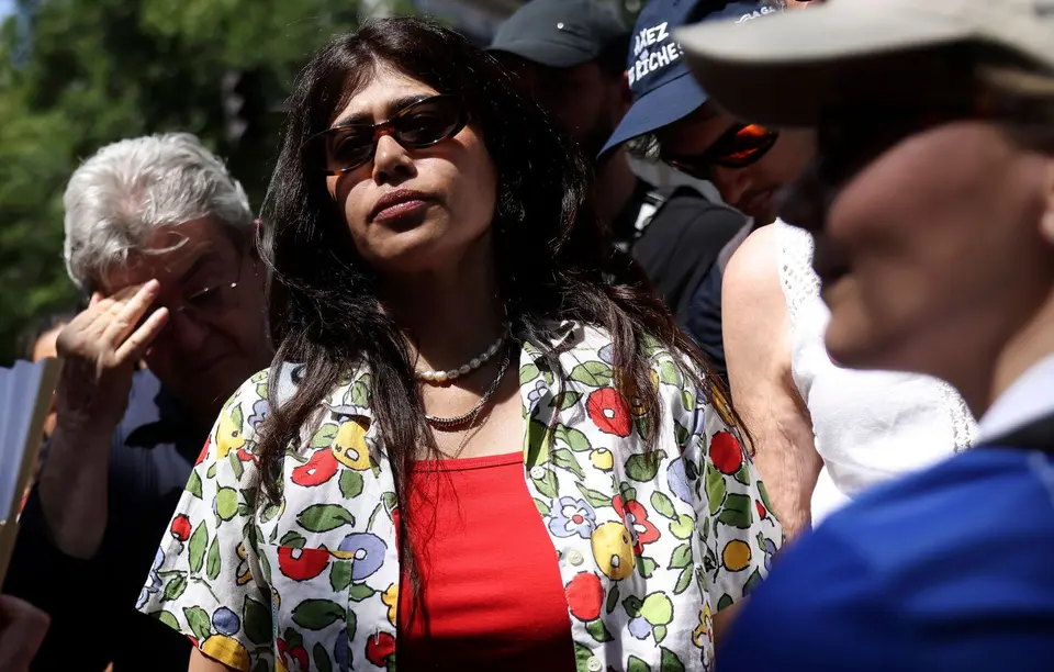 Trial of Rima Hassan in Paris for apology of terrorism, protesters outside court