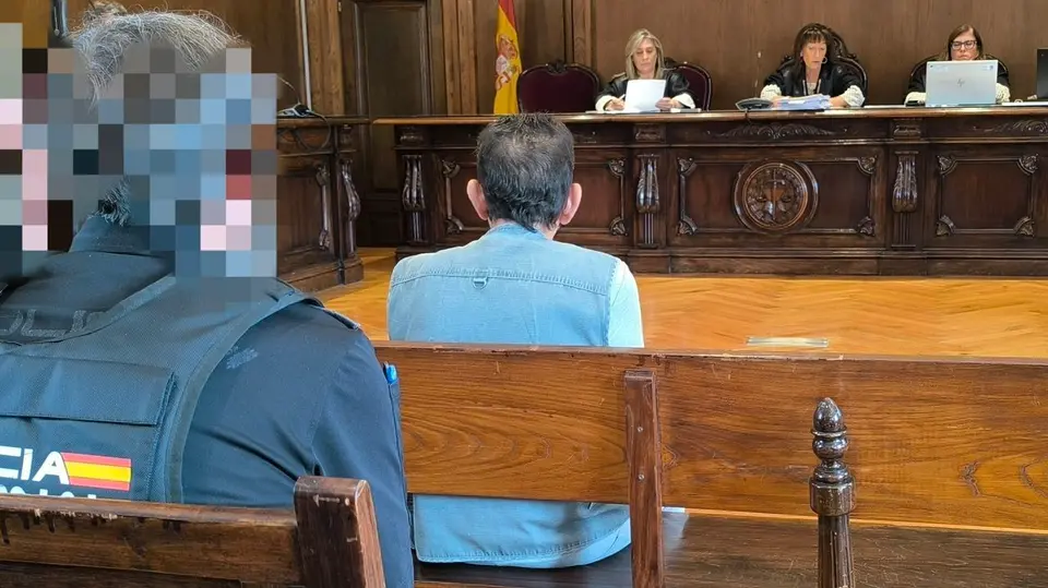 Review: Prosecution seeks 17 years for man accused of attacking ex-wife with homemade bladed weapon in Vigo