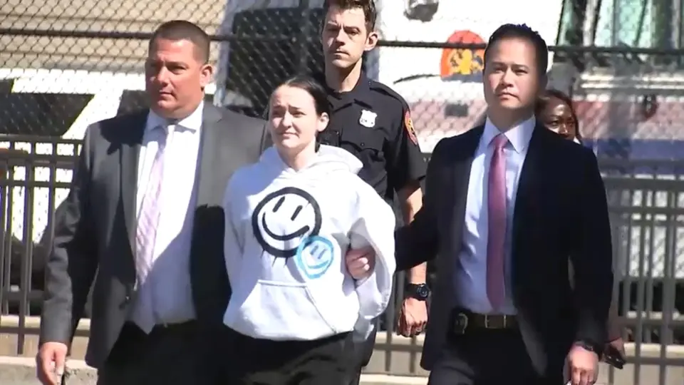 Massapequa man stabbed in his sleep, dies in father's arms — woman charged