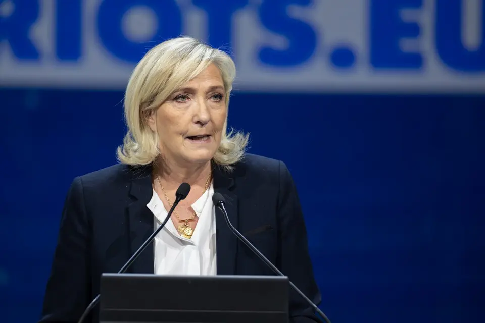 Marine Le Pen condamnée en appel, éligible à la présidentielle 2027