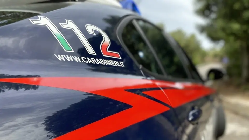 Napoli, 33enne arrestato dopo inseguimento: 70 grammi di marijuana e hashish in casa
