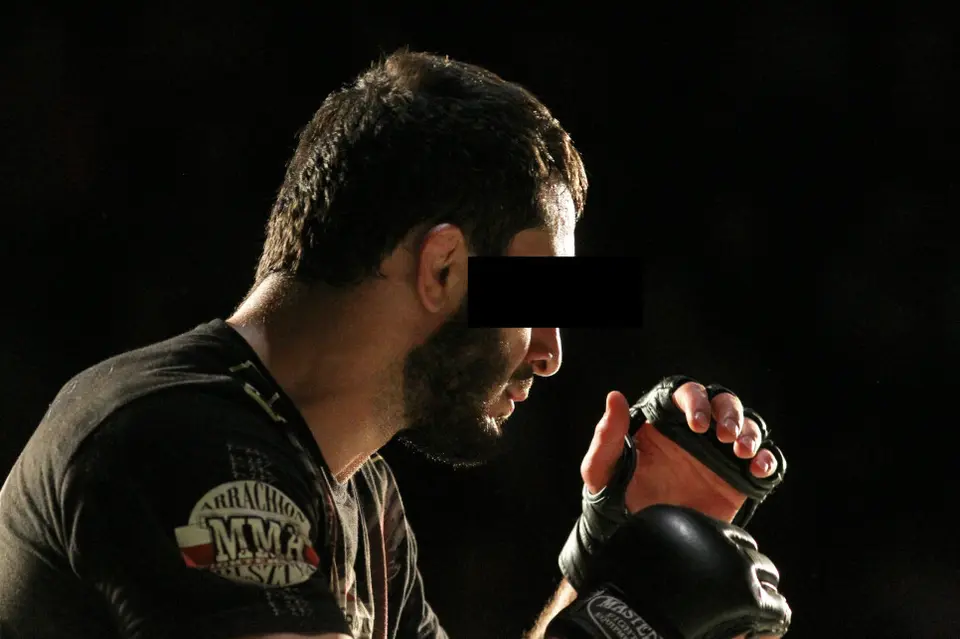 Znany zawodnik MMA Mamed Ch. skazany na półtora roku więzienia za kradzież aut