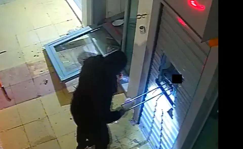 Arrest of gang leader for ATM explosions and car thefts