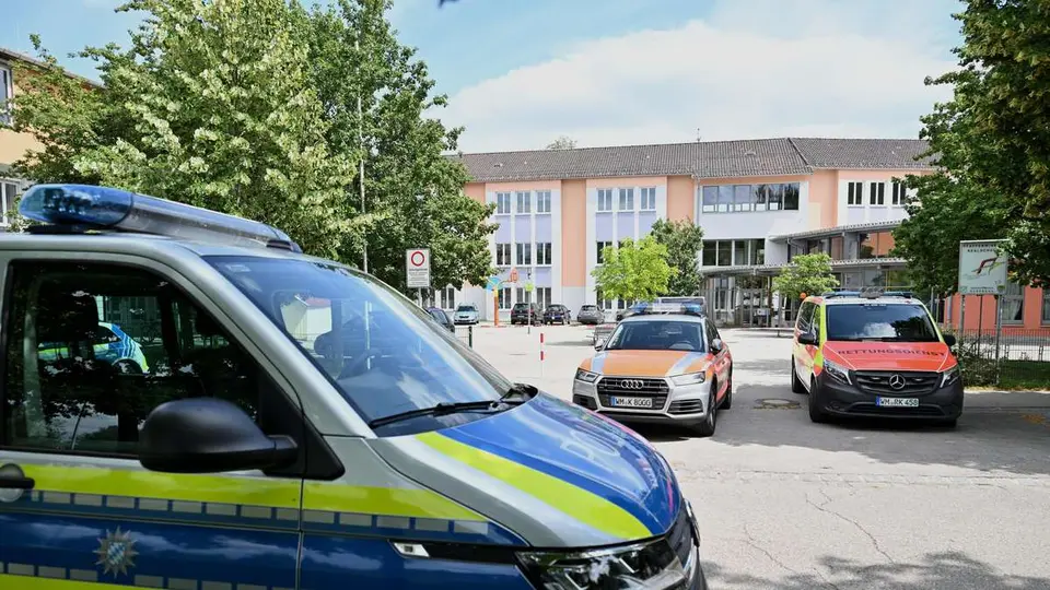 Schwere Attacke an bayerischem Gymnasium: Zwei Schülerinnen verletzt