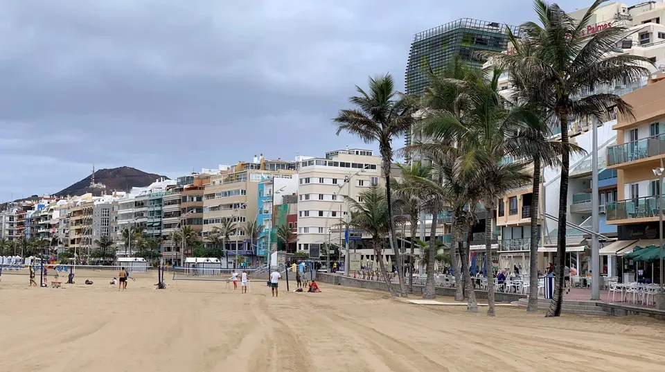 Police dismantle gang emptying bank cards of tourists in Gran Canaria