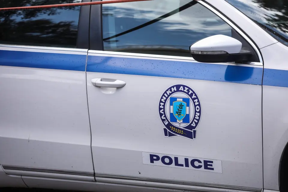 Arrest of 54-year-old woman in Thermaikós for minors in unsuitable living conditions