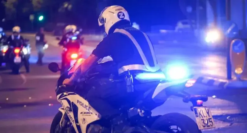 Limassol: Vehicle without plates hit police officer's motorcycle – manhunt continues