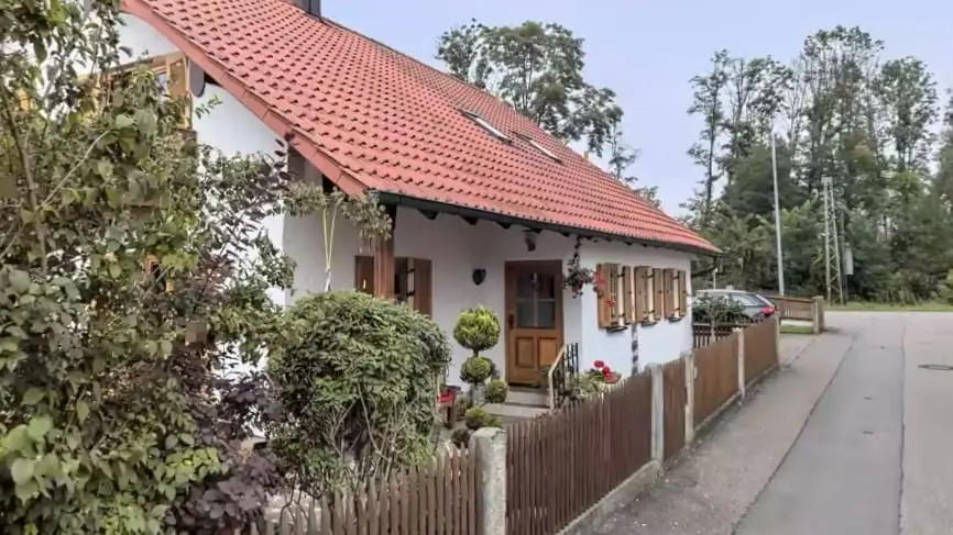 Tradesman stabs ex-wife before children's eyes – murder trial in Landshut