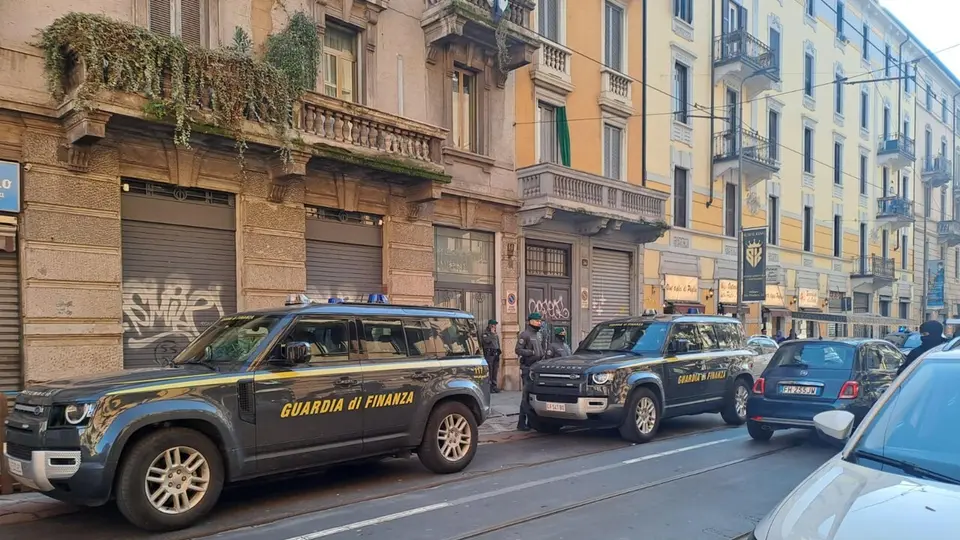 Milano, smantellato sistema finanziario clandestino: 7 persone nei guai per frode e riciclaggio