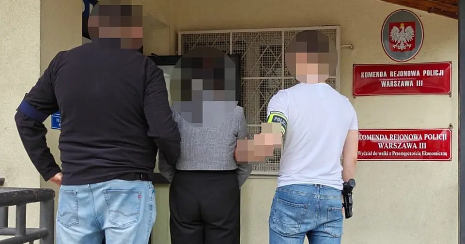 Policja z Ochoty udaremniła próbę wyłudzenia 58 tys. zł przy użyciu podrobionego aktu notarialnego