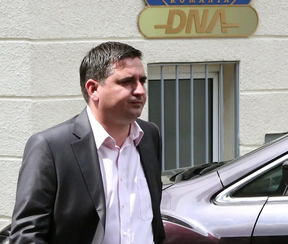 Former PSD senator Marius Isăilă sent for trial for bribery of Defence Minister