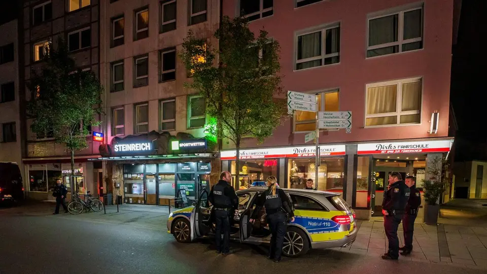 Schüsse in Gießener Wettbüro: 34-Jähriger wegen versuchten Mordes vor Gericht