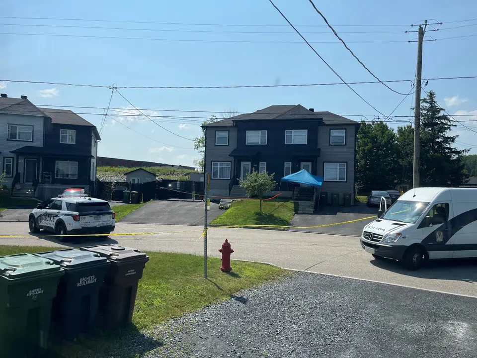 Un jeune homme de 18 ans accusé du meurtre de sa mère à Sherbrooke
