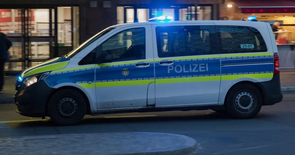 Großer Polizeieinsatz in Berlin: Geiselnahme in Supermarkt andauert