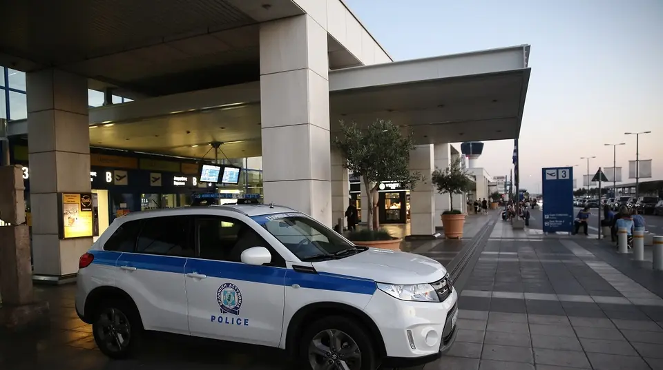 45-year-old arrested at Athens airport on warrant from Belgium
