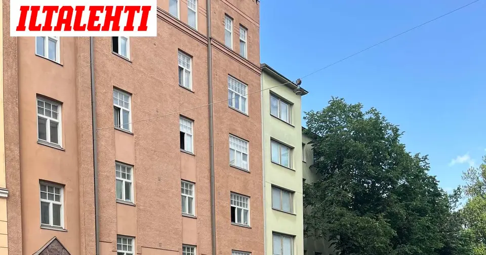 Helsingin poliisin viime kesänä surmaama 26-vuotias mies liikkui puukon kanssa – läheiset ihmettelevät toimintatapoja