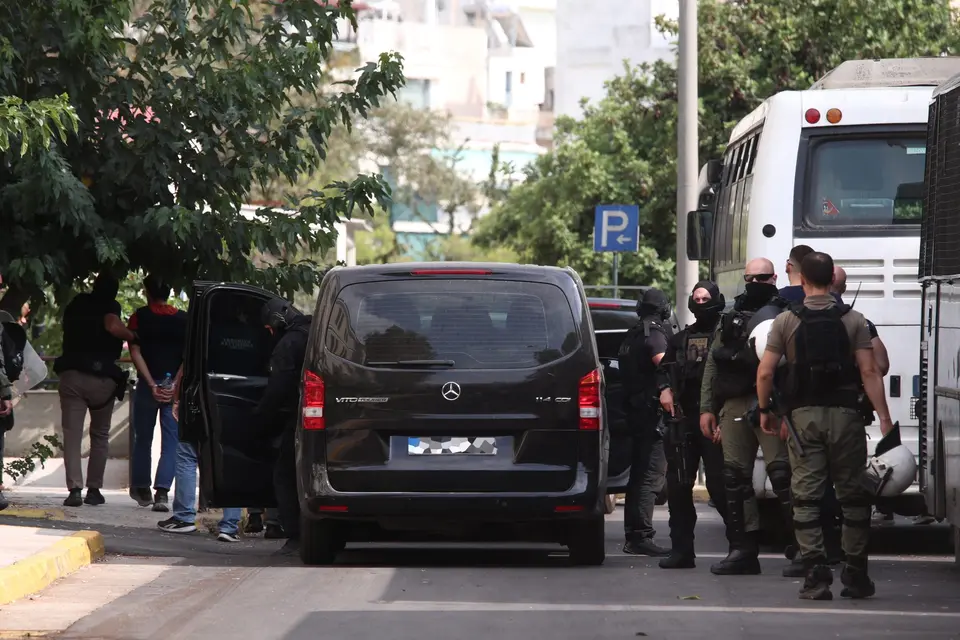 Marfin: Τα στοιχεία και οι φωτογραφίες που οδήγησαν στην ταυτοποίηση των συλληφθέντων