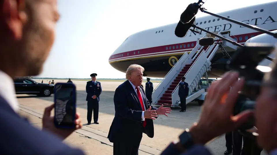 US Justice Department subpoenas New York Times reporters over Trump plane security stories