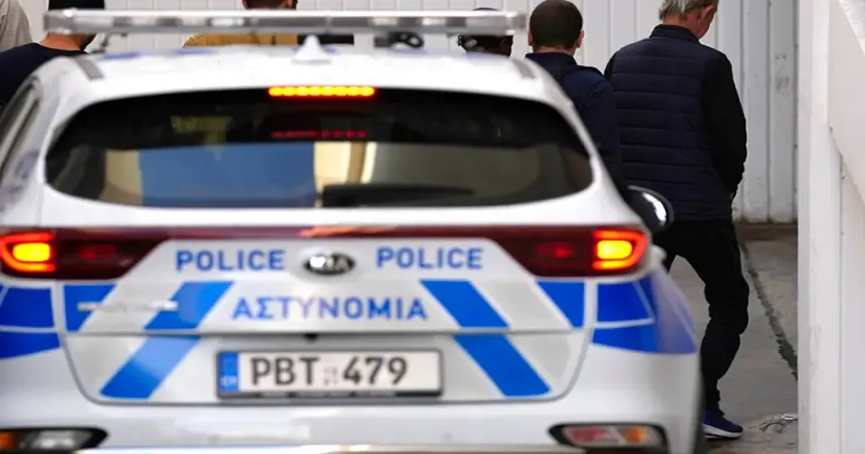 41-year-old arrested for attempted bank robbery and number plate theft in Larnaca