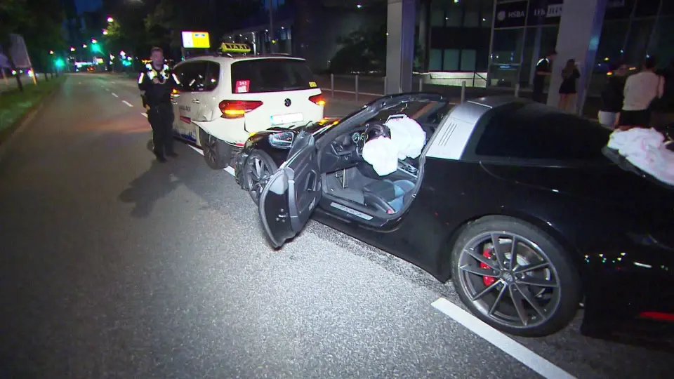 Drunken man without driving licence flees in Porsche and causes massive damage