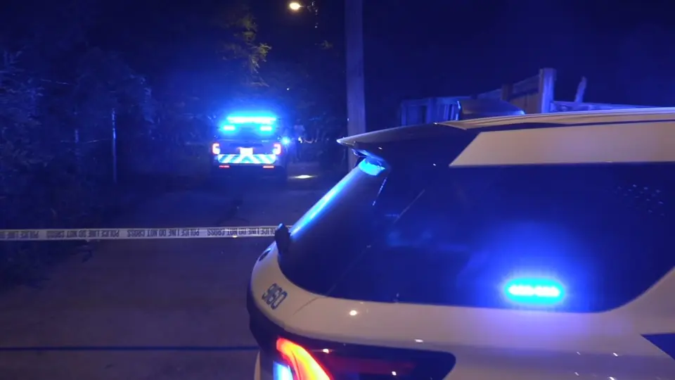 Woman's remains recovered from refuse container in Chicago neighborhood