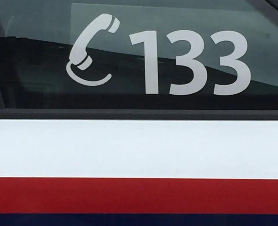 16-Jähriger ohne Führerschein flüchtet vor Polizei – gestohlene Kennzeichen sichergestellt