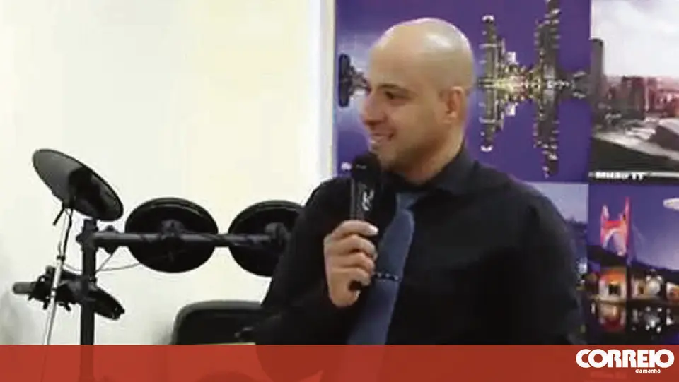 Pastor brasileiro entregue às autoridades do Brasil por homicídio de comunicador