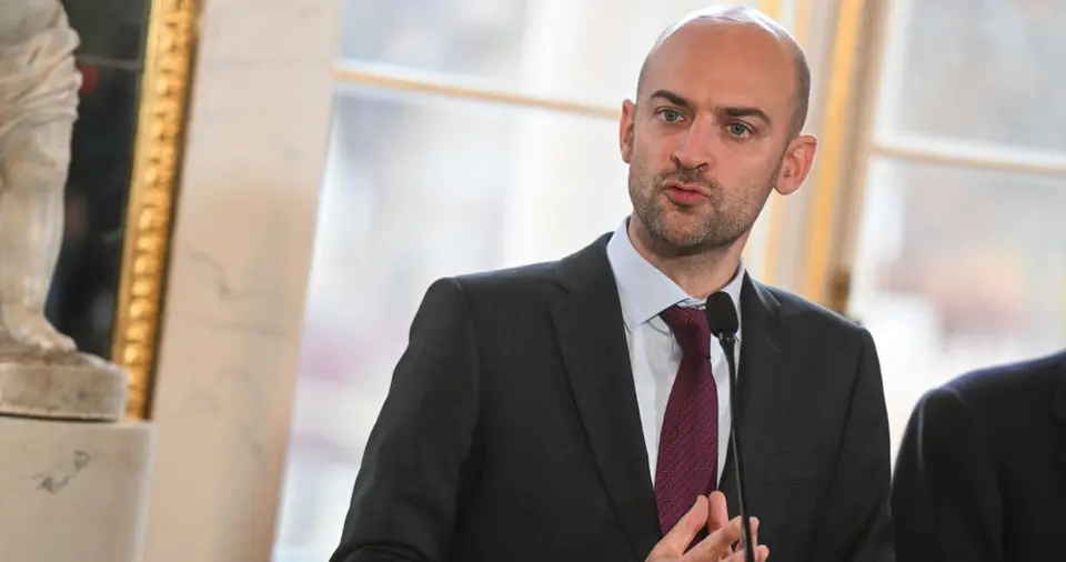 La France convoque l'ambassadeur de Russie après des cyberattaques. La Pologne aussi visée