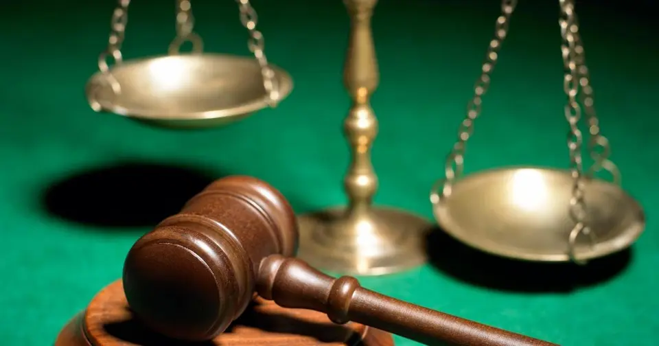Münchner Gericht verurteilt Iraker wegen Versklavung und Vergewaltigung jesidischer Mädchen zu lebenslanger Haft