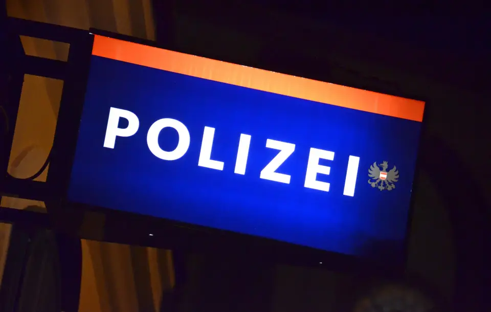 Polizeiwagen mit Messer beschädigt: Festnahme in Wien-Landstraße