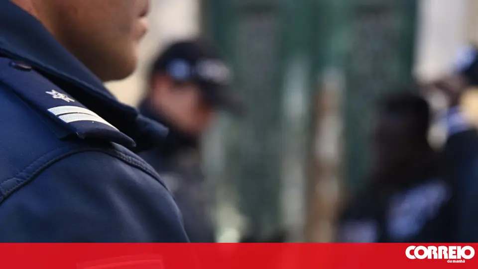 Jovem detido por sequestro e roubo de adolescentes em Carcavelos