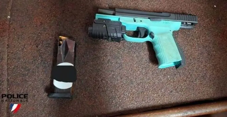 Un homme recherché interpellé à Dillon, son arme saisie par la BAC